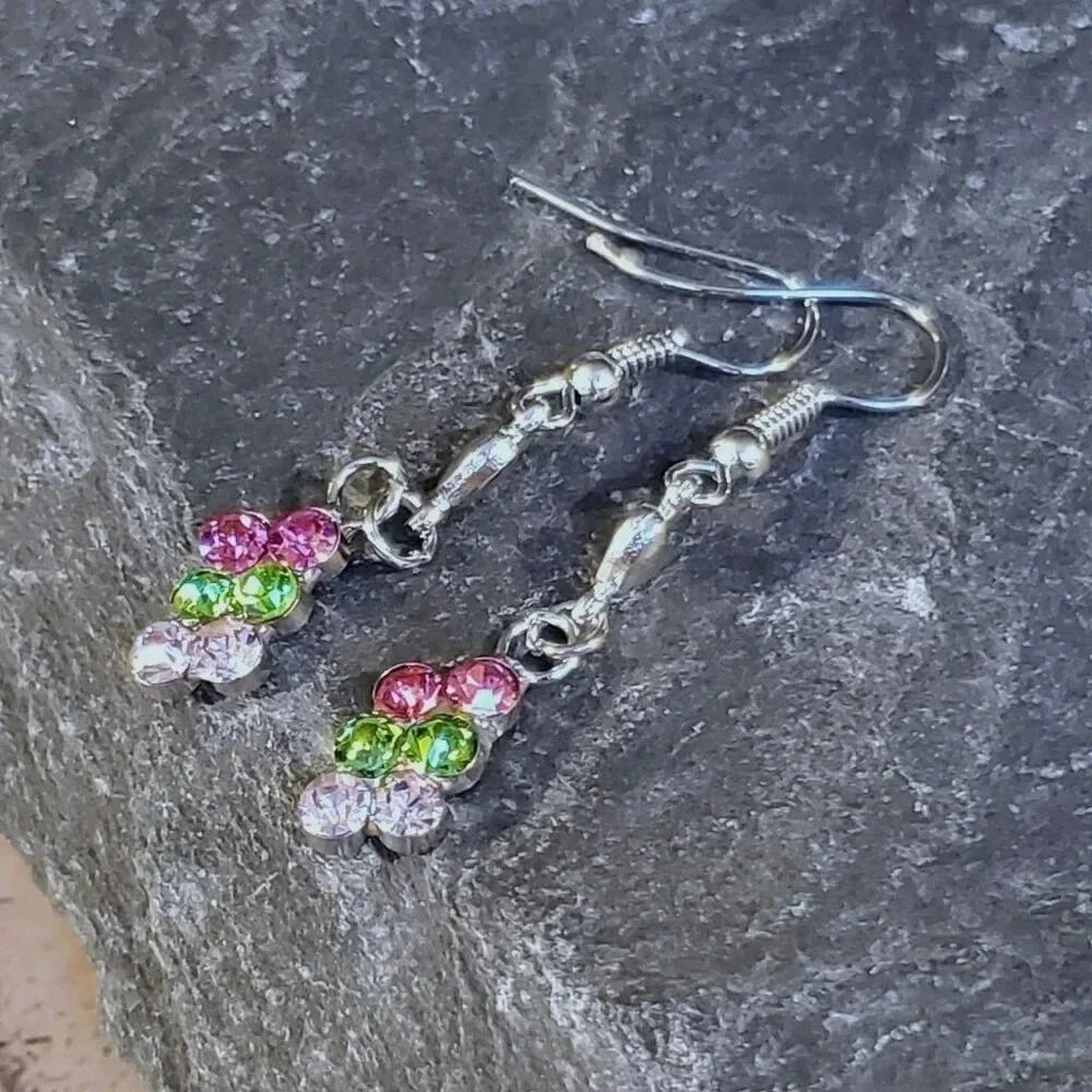 Y2K 90s New Vintage Austrian Crystal Pink Green Silver Heart Dangle Earrings